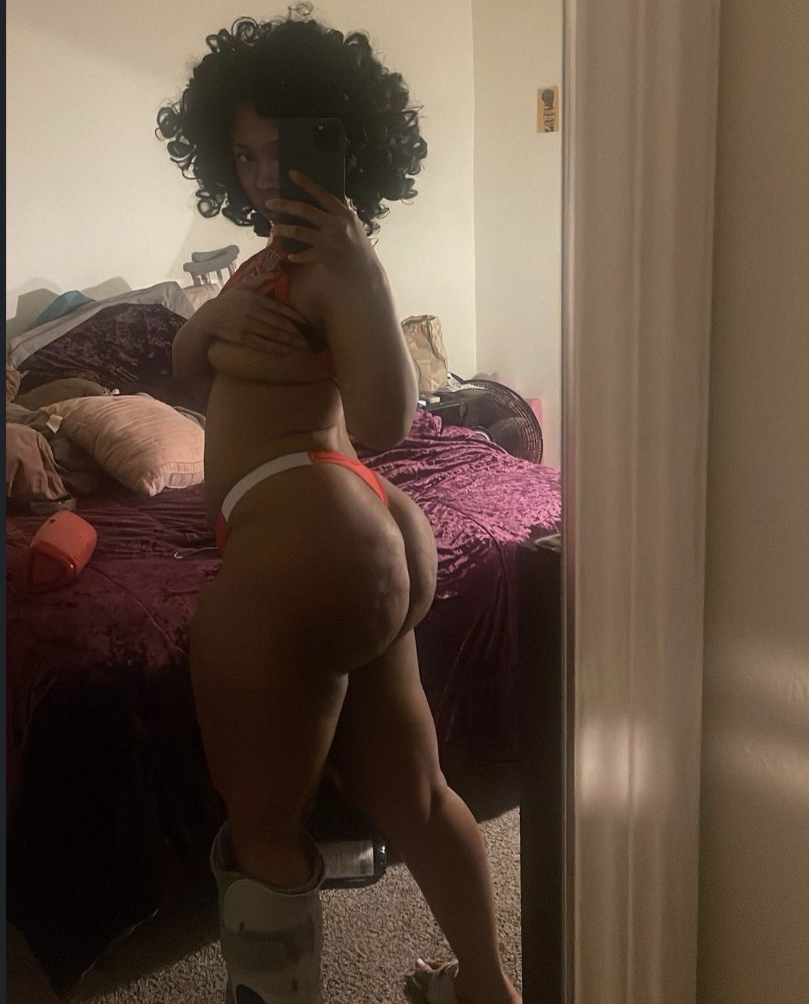 Thick Ebony Bombshell Dripping With Lust and Ready to Play 35