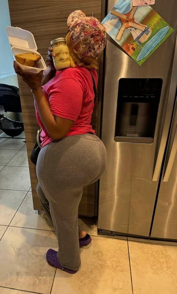 Thick Ebony Bombshell Dripping With Lust and Ready to Play 38