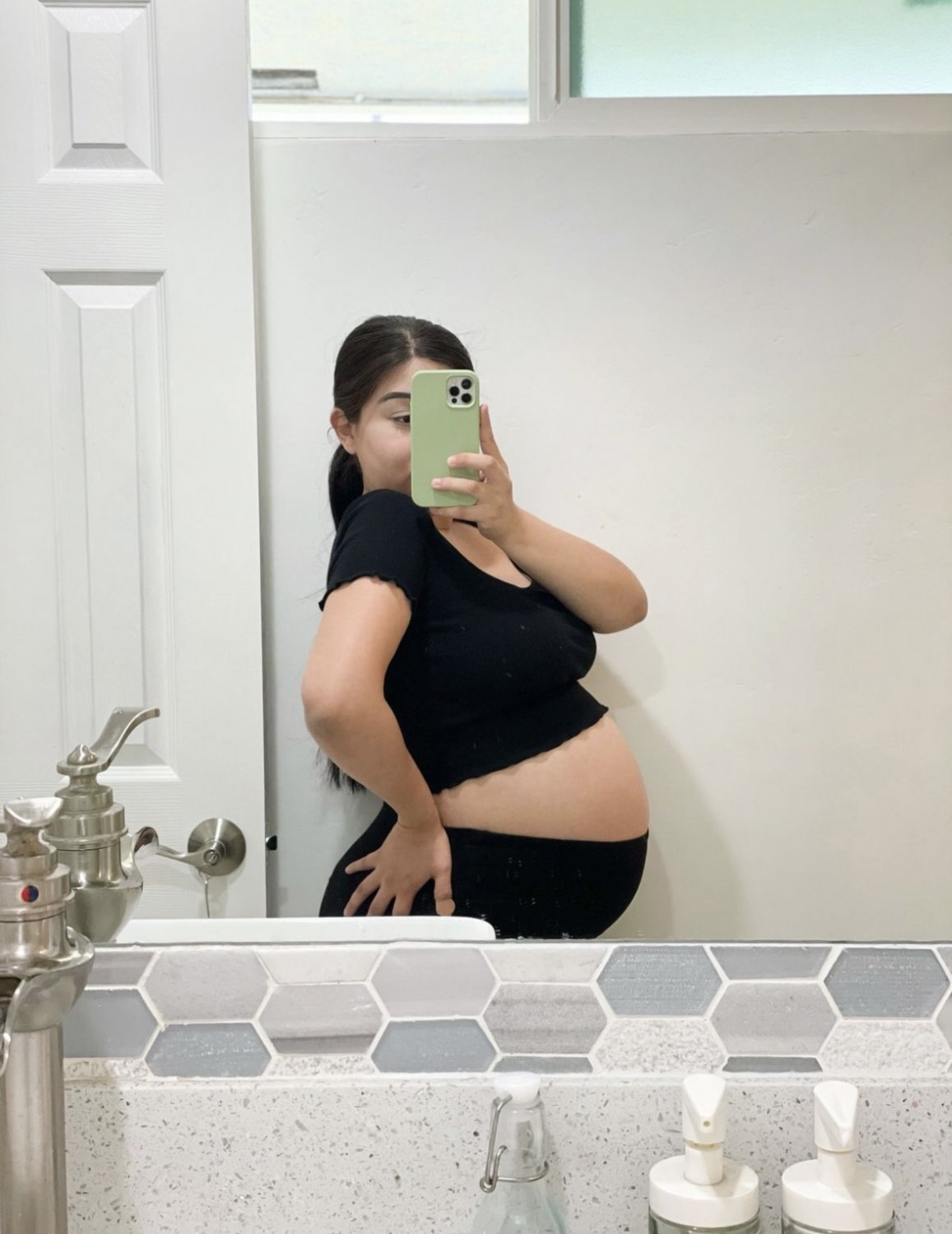 プレグナント・ラティーナ・スラット・ゲッツ・ハー・ヘアリー・ホール・パウンデッド・ハード 5