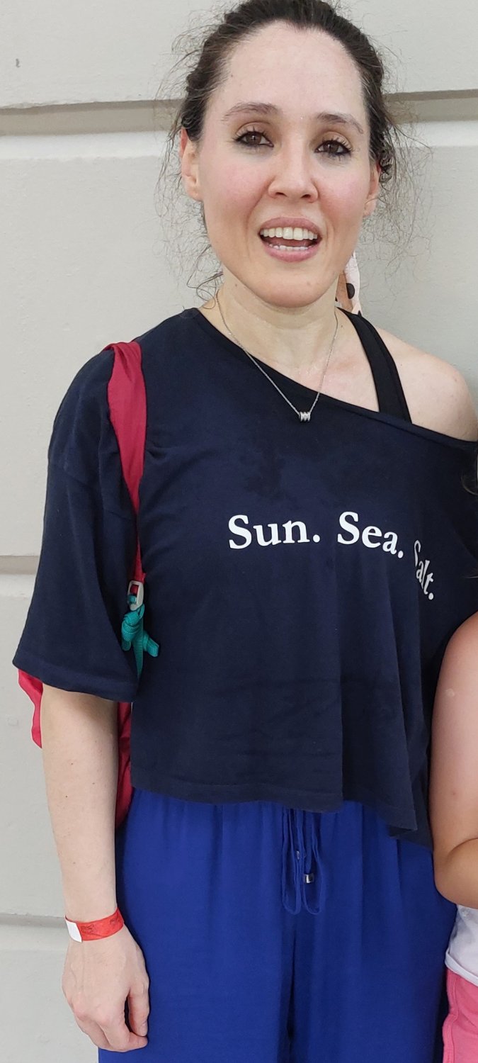 スクルンプシャス・エステフィー・フロム・アルゼンチナ・ターンズ・イントゥ・ア・ワイルド・パブリック・カムダンプ・スラット 36