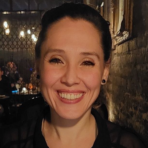 スクルンプシャス・エステフィー・フロム・アルゼンチナ・ターンズ・イントゥ・ア・ワイルド・パブリック・カムダンプ・スラット 46