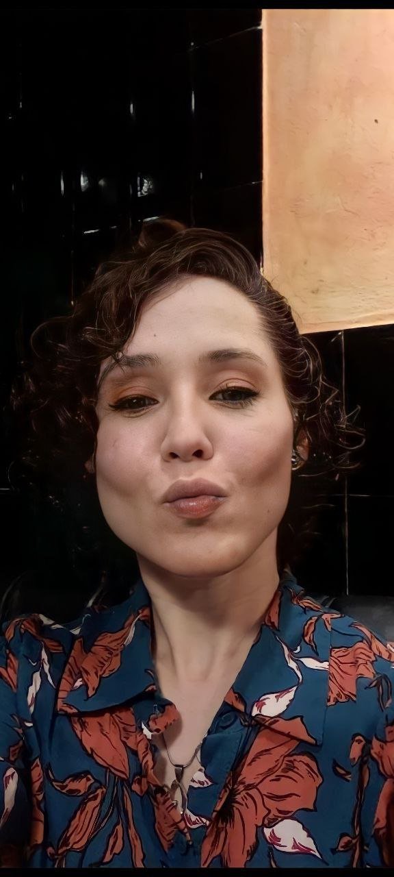 スクルンプシャス・エステフィー・フロム・アルゼンチナ・ターンズ・イントゥ・ア・ワイルド・パブリック・カムダンプ・スラット 52