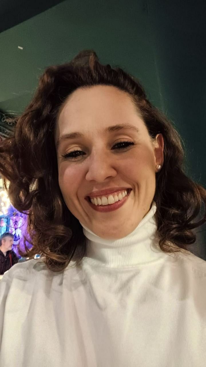 スクルンプシャス・エステフィー・フロム・アルゼンチナ・ターンズ・イントゥ・ア・ワイルド・パブリック・カムダンプ・スラット 71