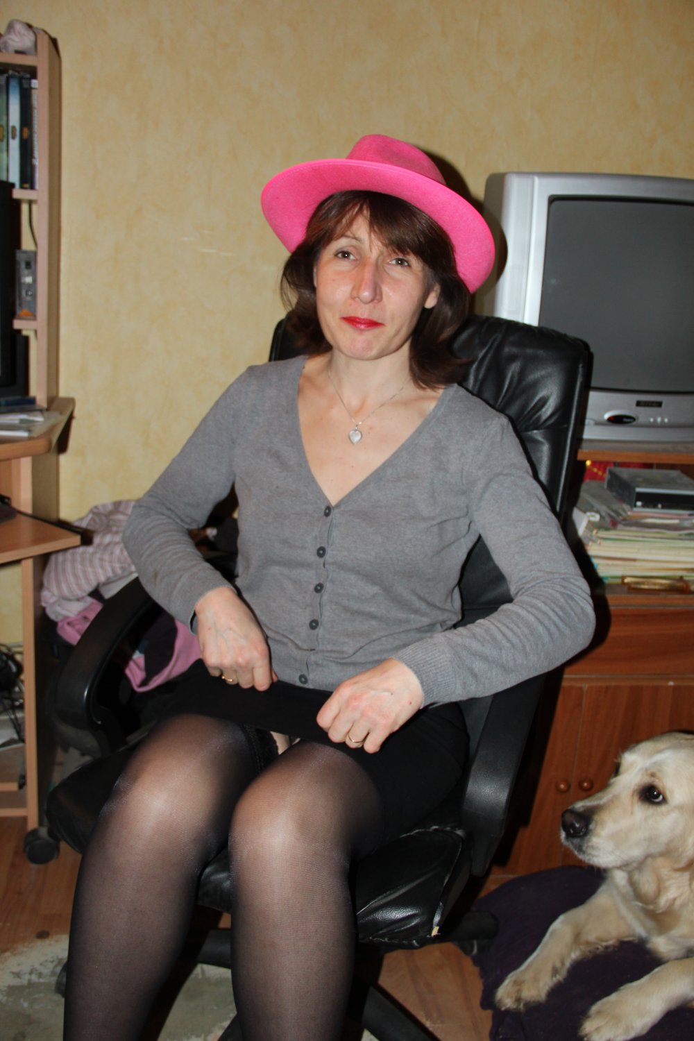 Dirty Family Secrets: Belle Valérie C. Exposes Her Nasty Side Online 15