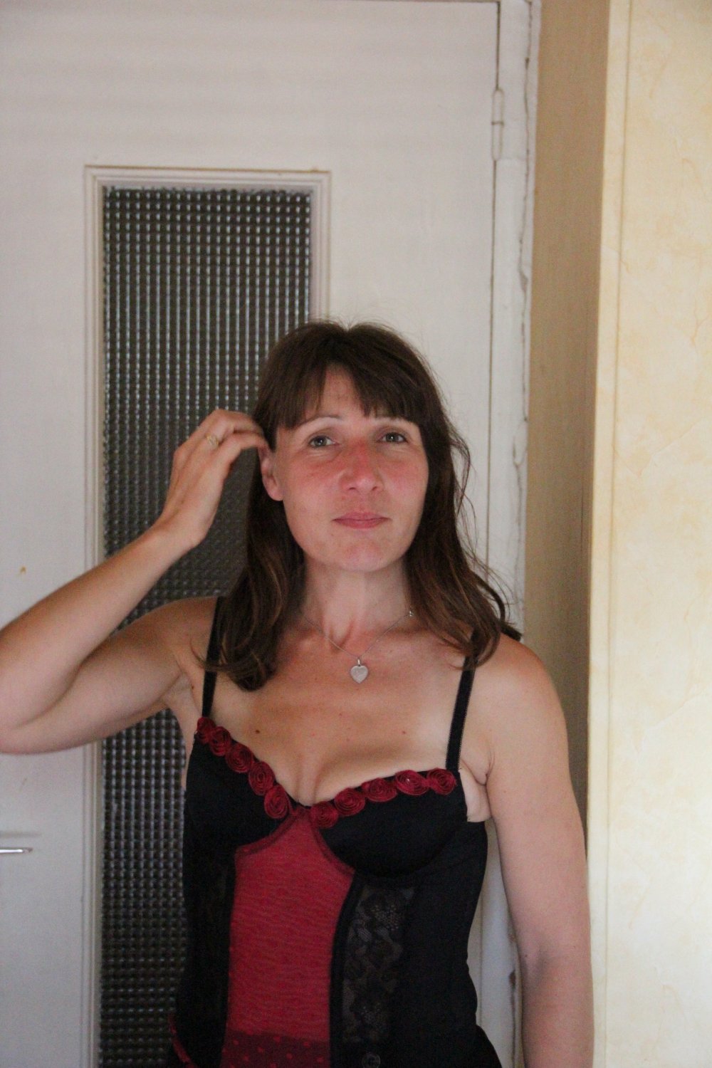 Dirty Family Secrets: Belle Valérie C. Exposes Her Nasty Side Online 37