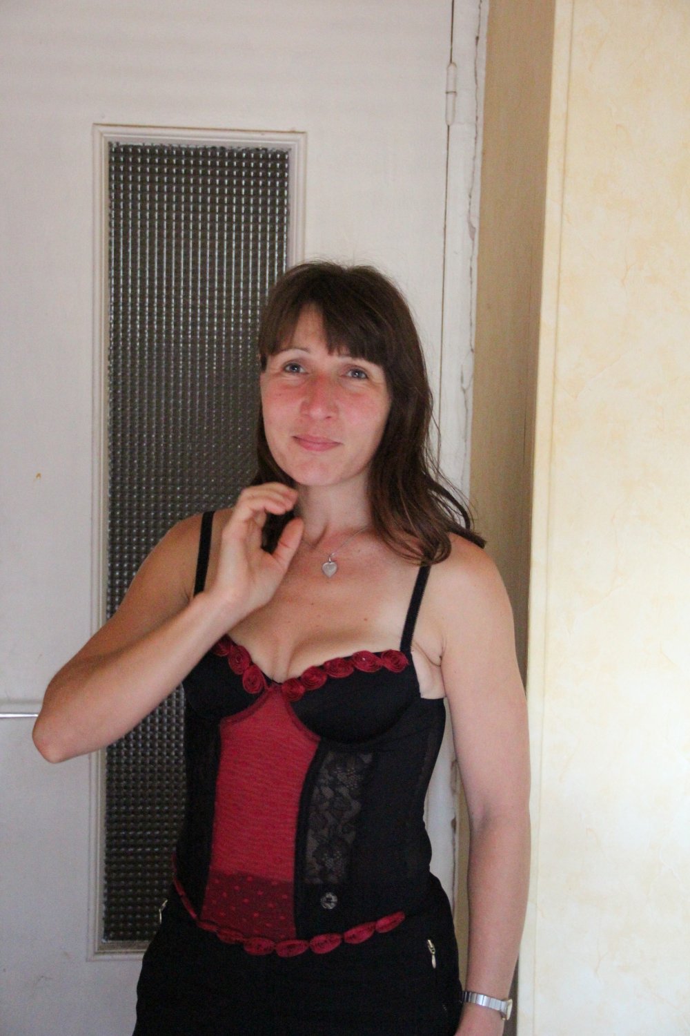 Dirty Family Secrets: Belle Valérie C. Exposes Her Nasty Side Online 42