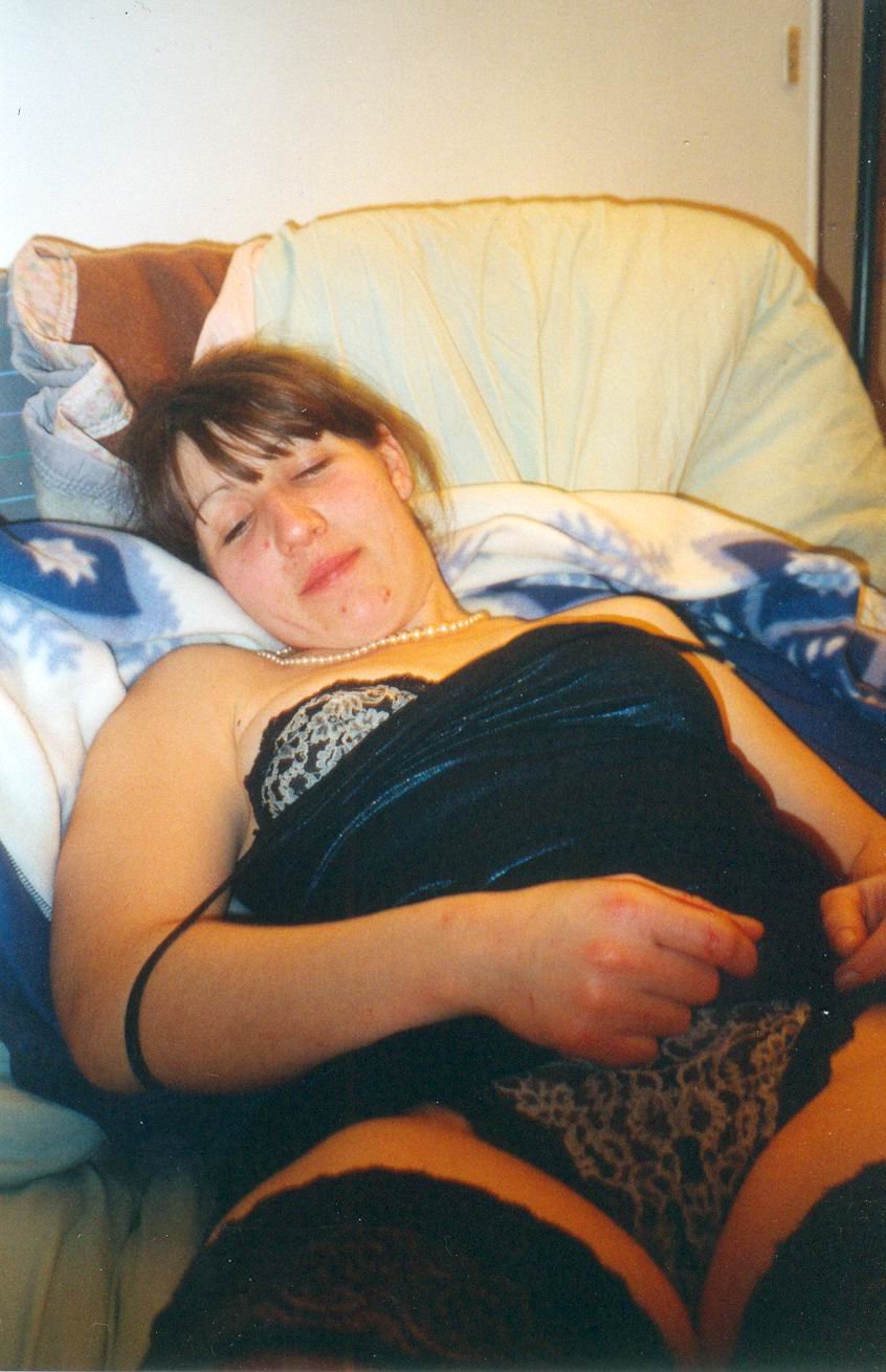 Dirty Family Secrets: Belle Valérie C. Exposes Her Nasty Side Online 88