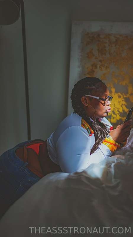 シック・エボニー・クイーン・デザイア・ムーア・バウンシング・ザット・BBWブーティー 12