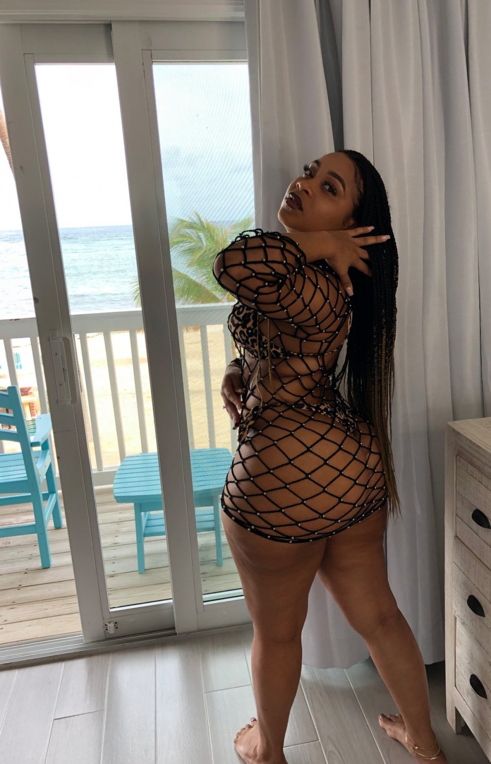 audrey-destune-v0 7xsrif5v60091 10