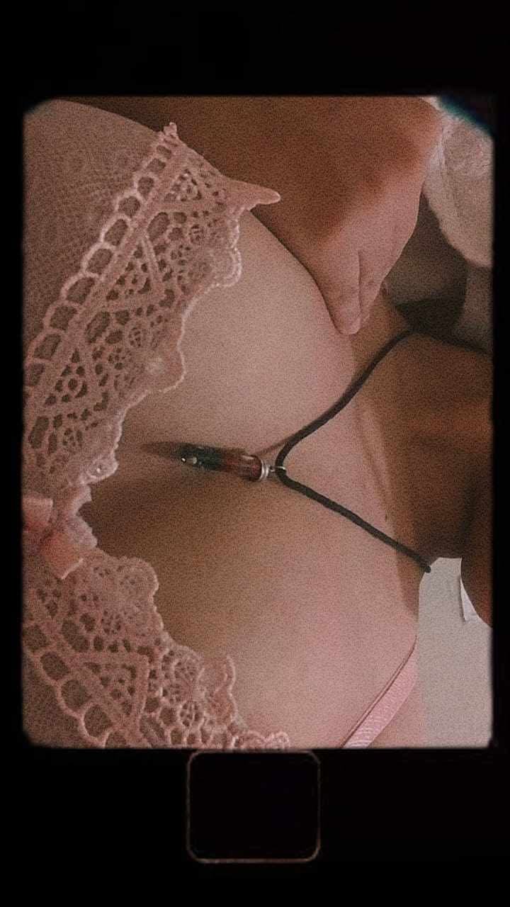 Amiga chichona y puta 1 15