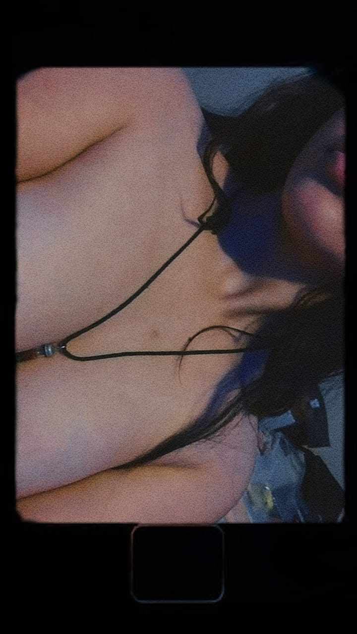 Amiga chichona y puta 1 22