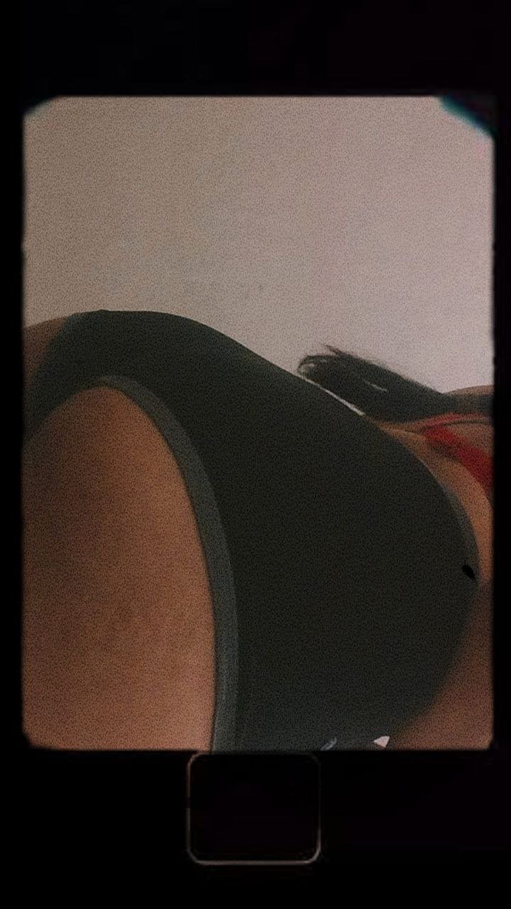 Amiga chichona y puta 1 40