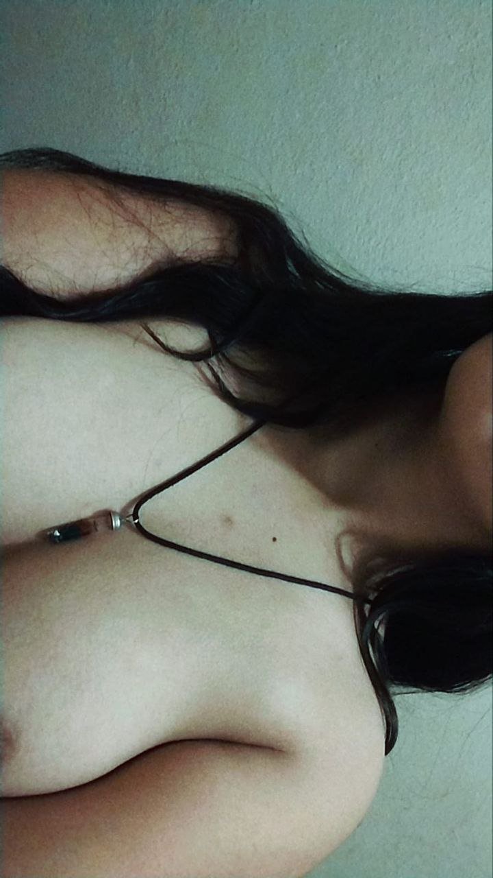 Amiga chichona y puta 1 43