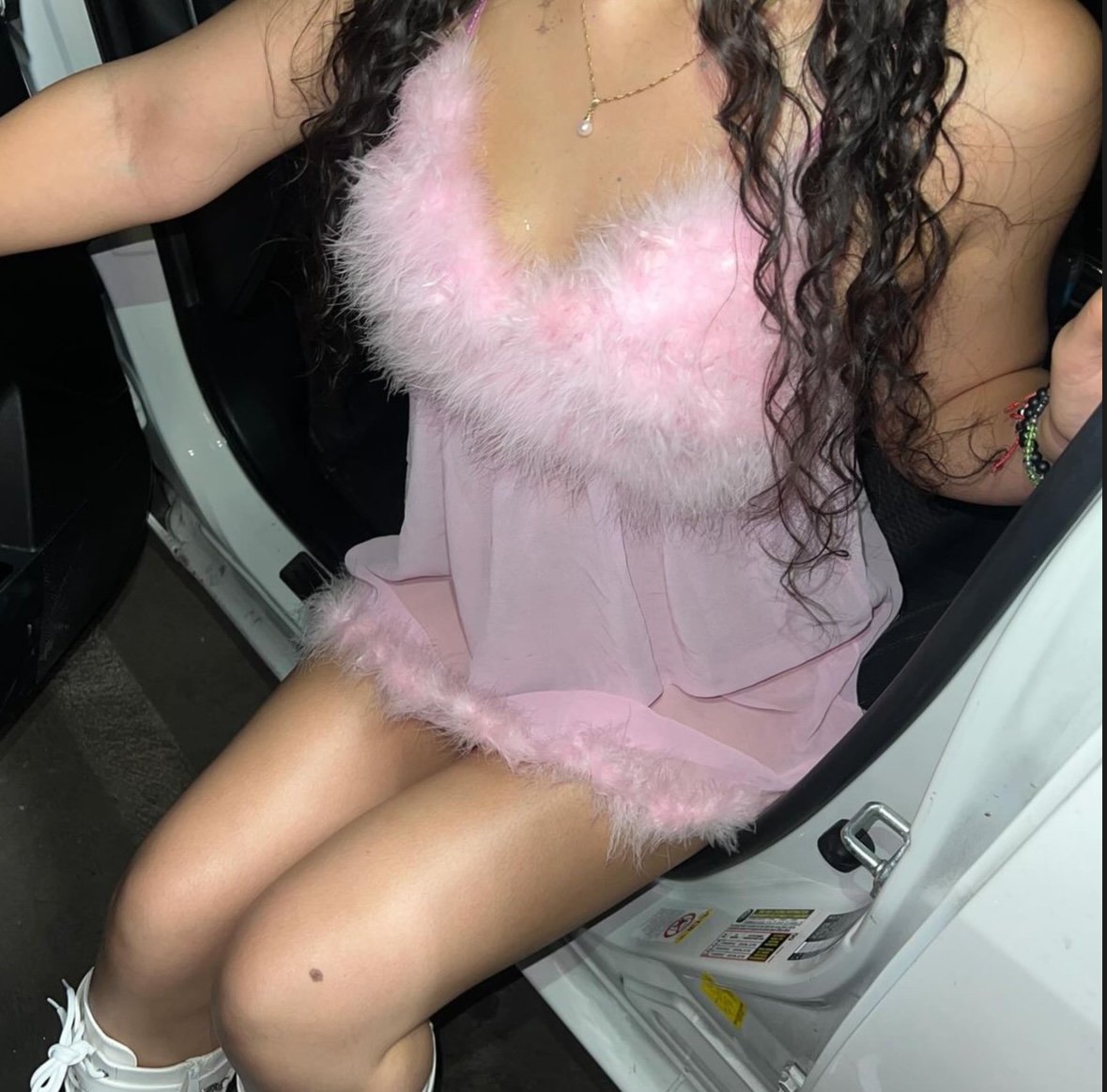 Atrakcyjna latynoska nastolatka 19 Mary 16