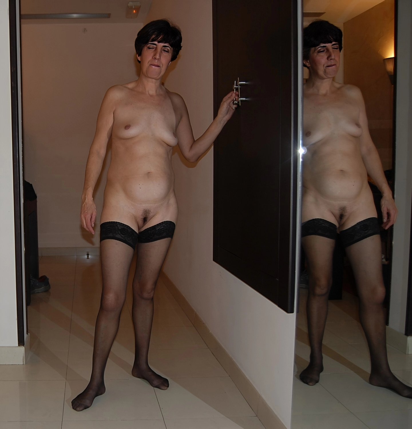 Amadora com uma cona muito quente num hotel. 20