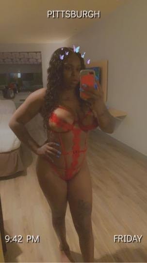 DamnSkyla's Ebony Booty Tastes As Good As It Looks 11