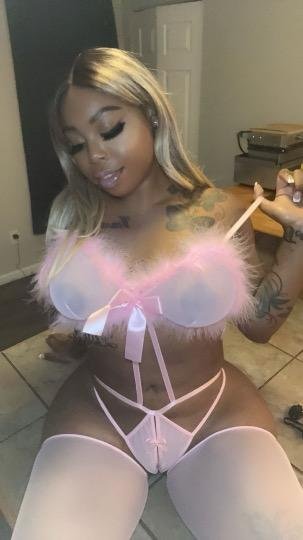 DamnSkyla's Ebony Booty Tastes As Good As It Looks 21