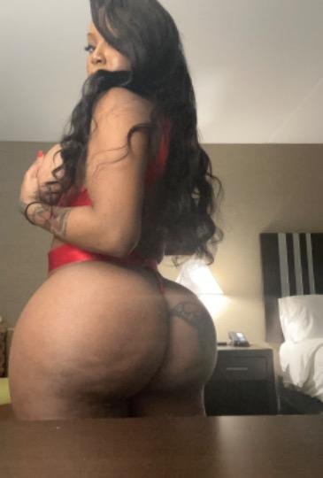 DamnSkyla's Ebony Booty Tastes As Good As It Looks 26