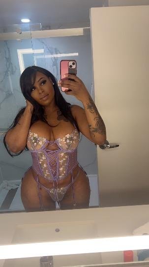 DamnSkyla's Ebony Booty Tastes As Good As It Looks 32