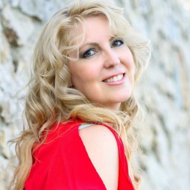 Attraktive Milf-Federbremse 13