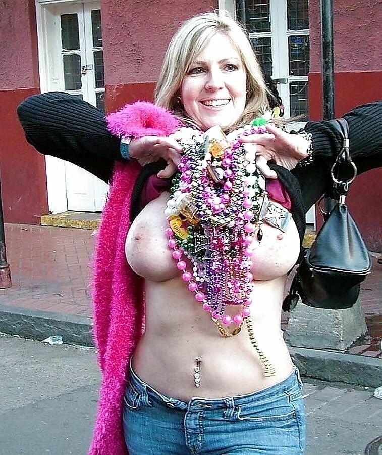 Attraktive Milf-Federbremse 20