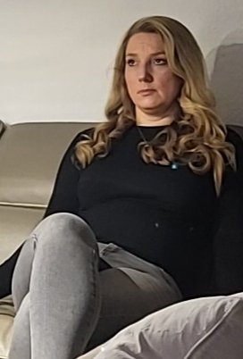 German Blonde Webslut Gets Down And Dirty 32