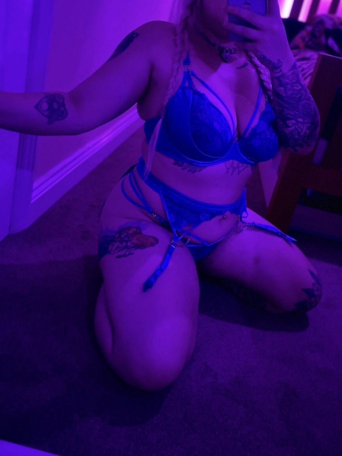 Debbie Exposes Herself And Begs To Be A Cumdrunk Slut 5