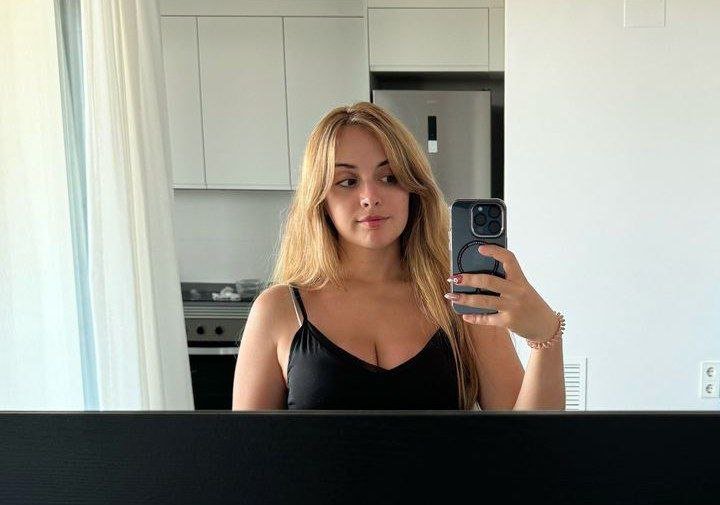 フリムジー・ゲーマー・ガール・マイイチ・焦らしズ・ウィズ・ハー・プレイフル・アンド・イノセント・ルックス 28