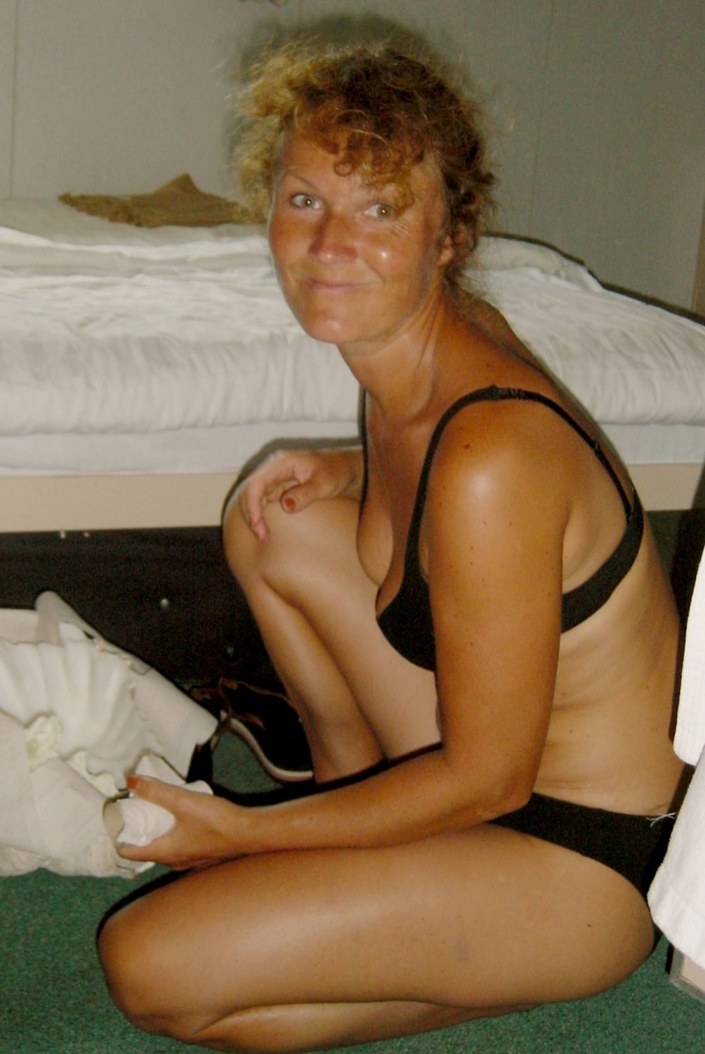 ヤミー・ミルフ・ドリッピング・アンド・モーニング・フォア・ア・シック・コック・トゥ・フィル・ハー・アップ 72