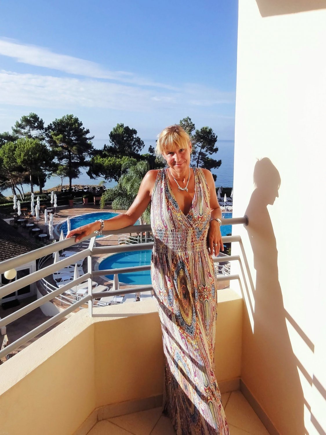 Traveling mom filming her secret adventures while craving every touch 24