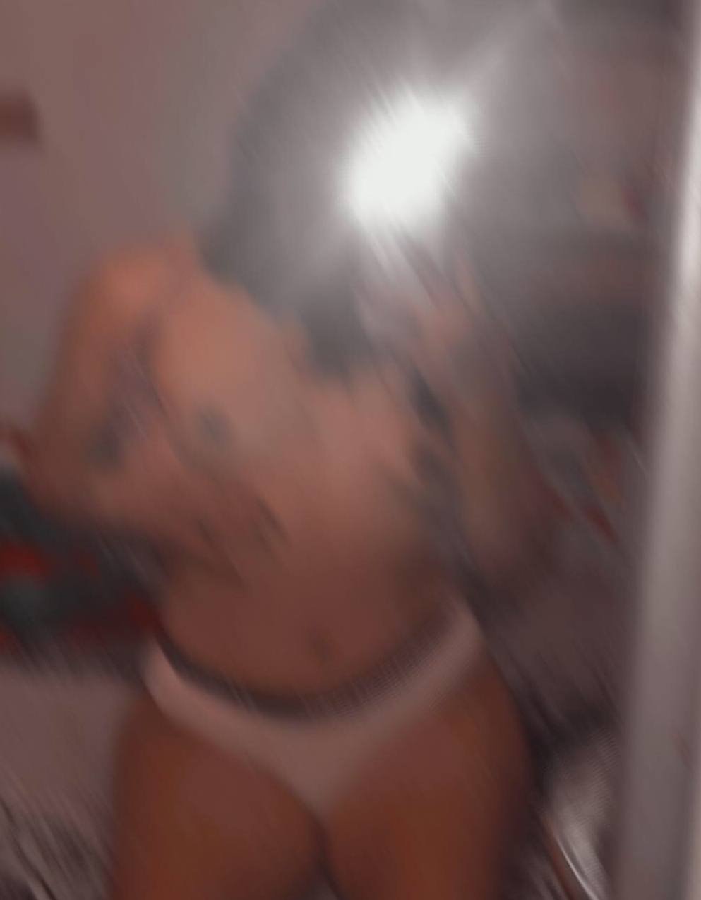 Tercera parte de esta tremenda putota exquisita 🤤💦 22