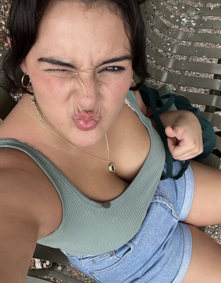 Chat pic saves that made me goon hard all night long with slutty wives 9