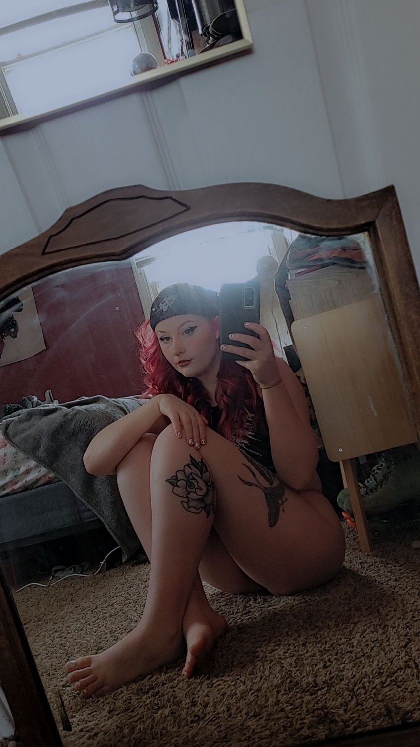 lauwarmer wunderbarer Arsch Ginger 24