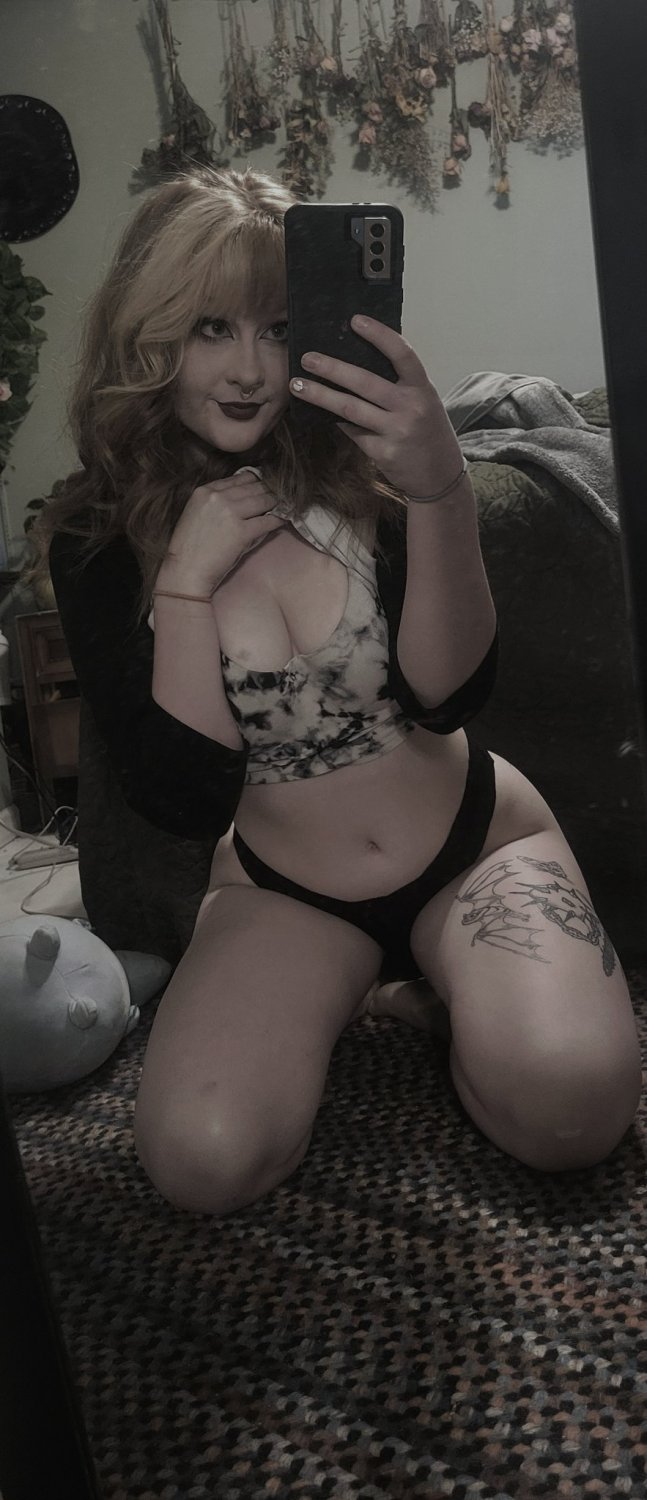 lauwarmer wunderbarer Arsch Ginger 27