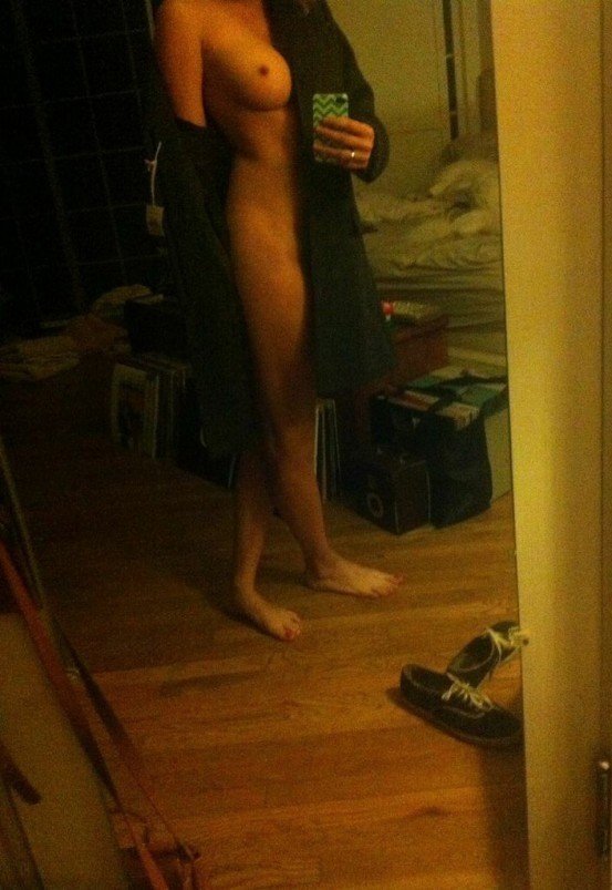 Leaked Nudes Of Brie Larson As Captain Marvel Heat Up Your Screen 6