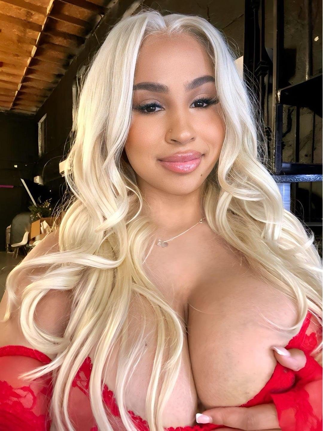Selfie Queen GoddessNM Looks Too Hot To Resist 4