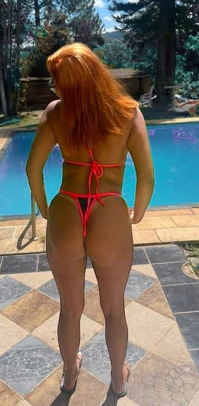 ホーニー・ブラジリアン・ベイブ・ライッサ・マスターベイツ・アンド・モーンズ・ライク・ア・ダーティー・サイレン 1