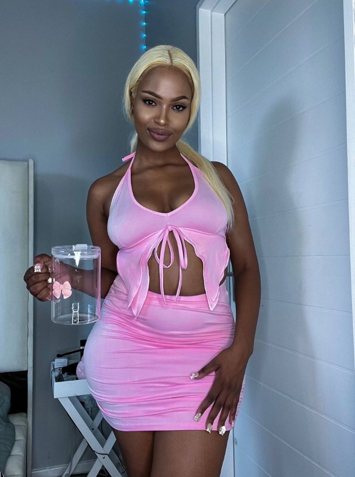 ホワット・エブリワン・シーズ・バーサス・ハウ・ユー・イマジン・ハー・エブリ・ナイト — エボニー・マスターベイション 2