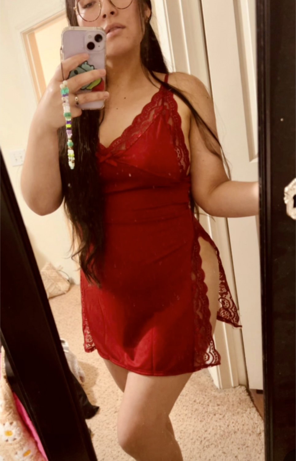 Amateur Latina Esposa con coño peludo 27