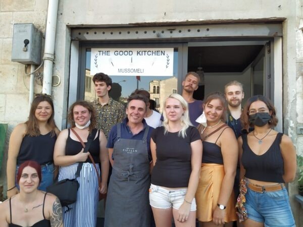 ホーニー・ワイフ・アン・ショウズ・オフ・ハー・ノーティー・サイド・イン・ア・プライベート・セッション 8