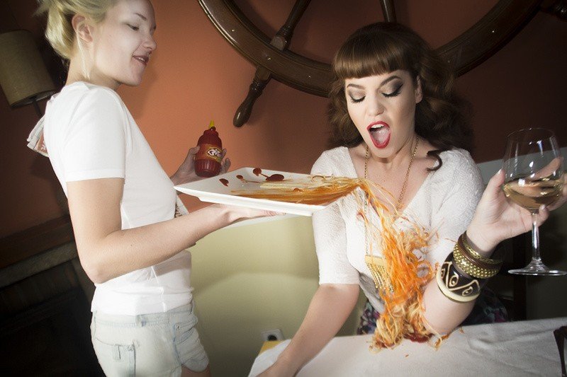 ホーニー・ワイフ・アン・ショウズ・オフ・ハー・ノーティー・サイド・イン・ア・プライベート・セッション 18