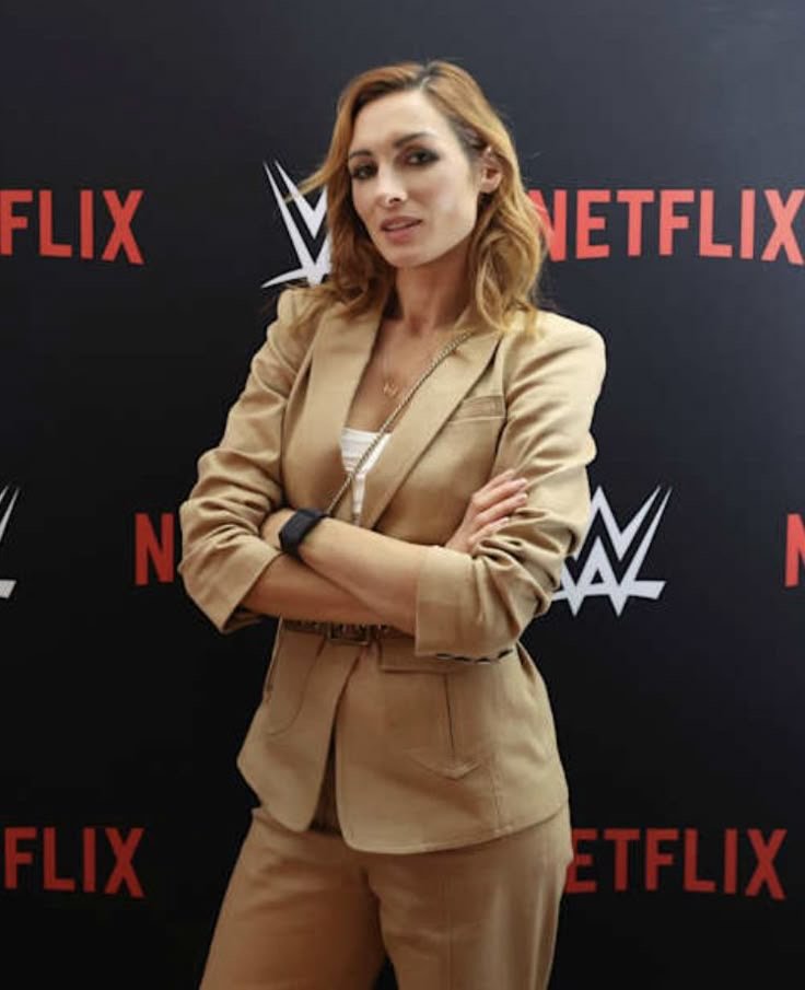WWE Becky Lynch 2