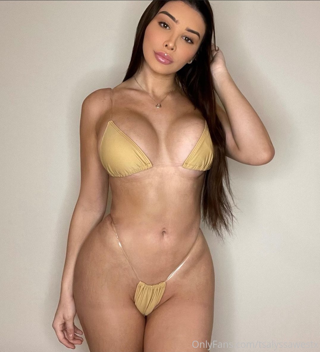 テイスティー・トランス・セダクトレス・ショウズ・オフ・ハー・ラグジュリアス・ボディ・イン・ア・ダーティー・コンピレーション 76