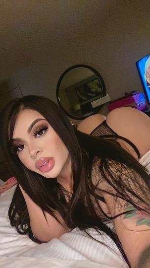 24イヤー・オールド・アバ・マリー — コロンビアン・アンド・プエルト・リカン・エスコート・イン・LA 6