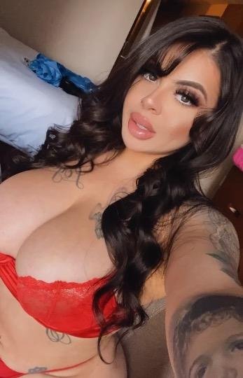 24イヤー・オールド・アバ・マリー — コロンビアン・アンド・プエルト・リカン・エスコート・イン・LA 19