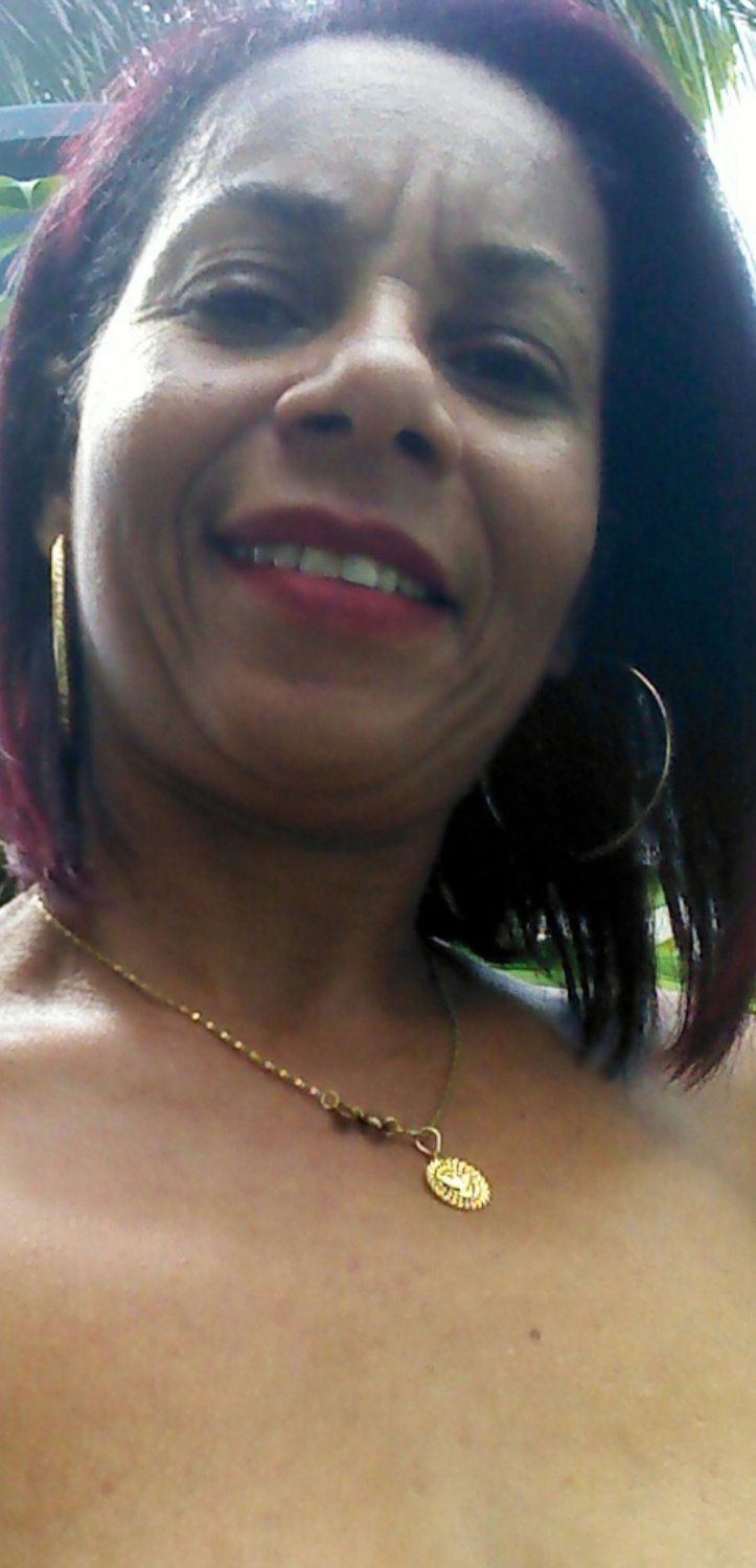 Tania Cristina Silva Shows Off Her Slutty Milf Face And Hairy Pussy 6