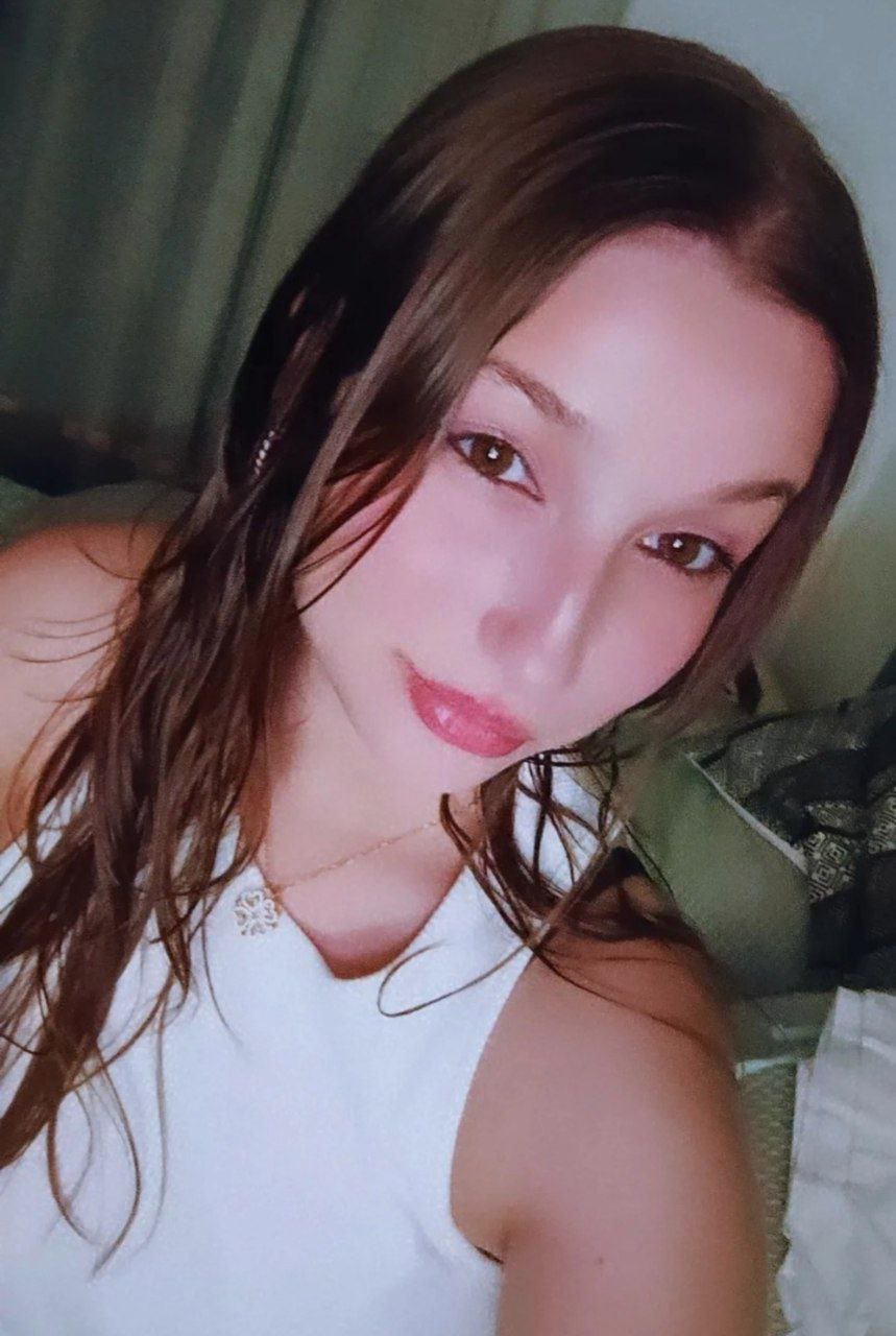 Leaked Slut Exposes Her Soaked Pussy Begging For More 13