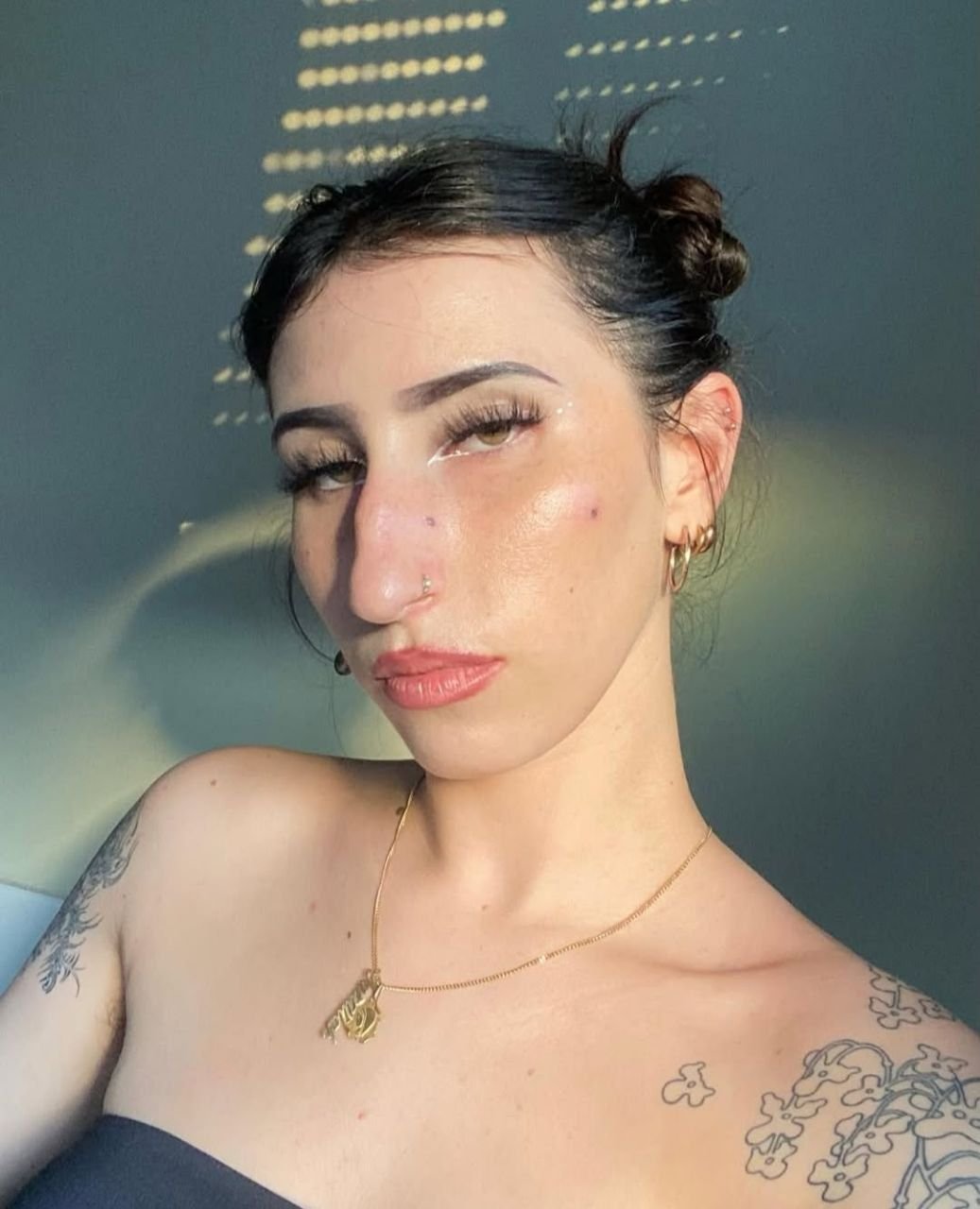 Horny French Prostitute Louise Begs To Be Fucked Rough 9