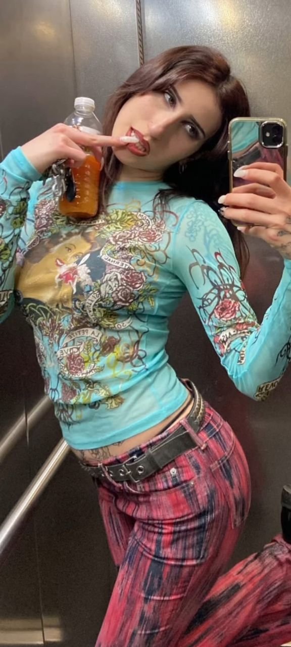 Horny French Prostitute Louise Begs To Be Fucked Rough 15