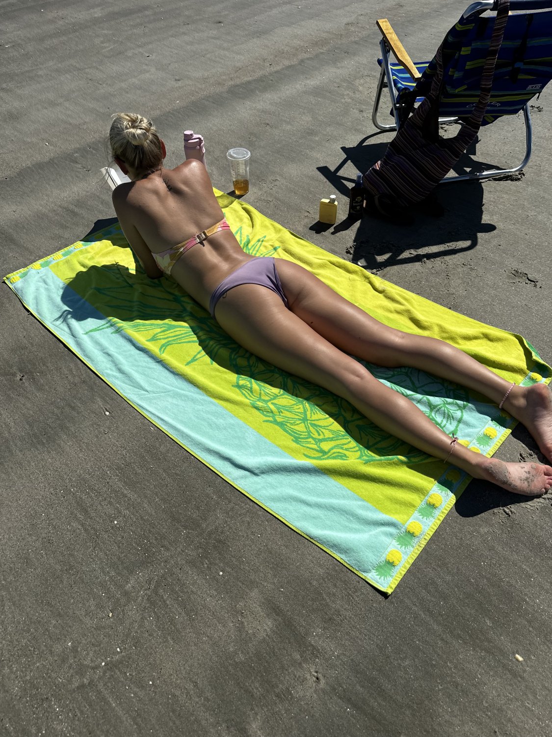 Blond Beach Babe Showing Off Tight Body In Tiny Bikini 7